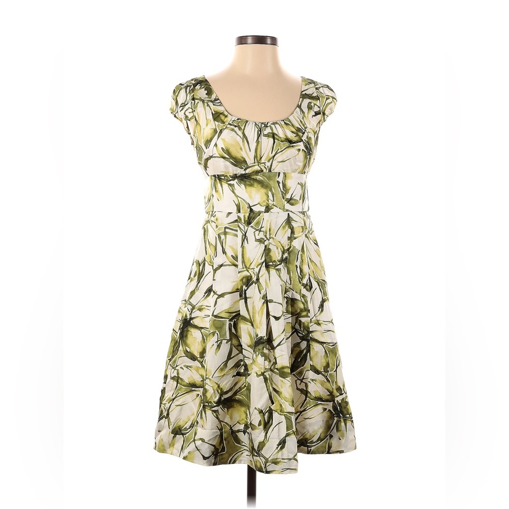 Banana Republic Knee Length Green and White Tropical Leaf Print Scoop Neck Dress